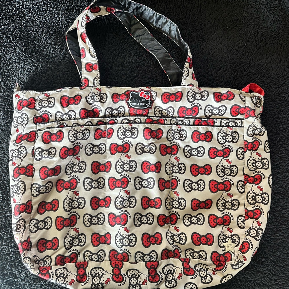 Hello Kitty JuJuBe Super Be Tote